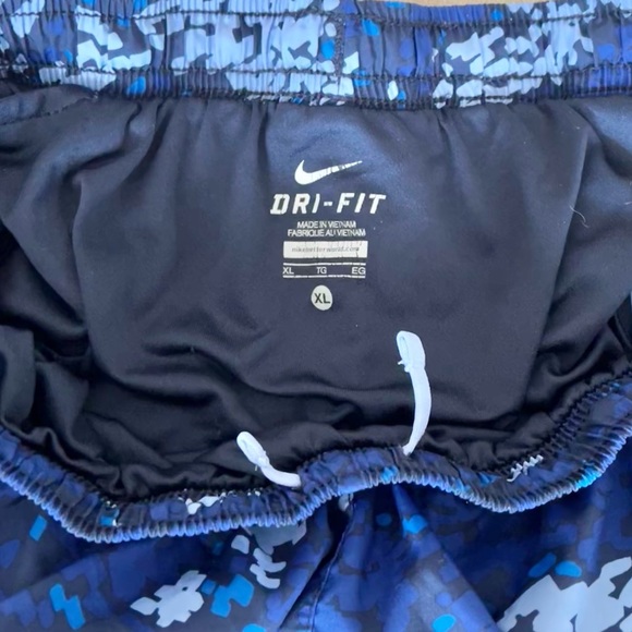 Nike Kids XL Blue/Navy/White Tempo Running Shorts - Picture 6 of 6